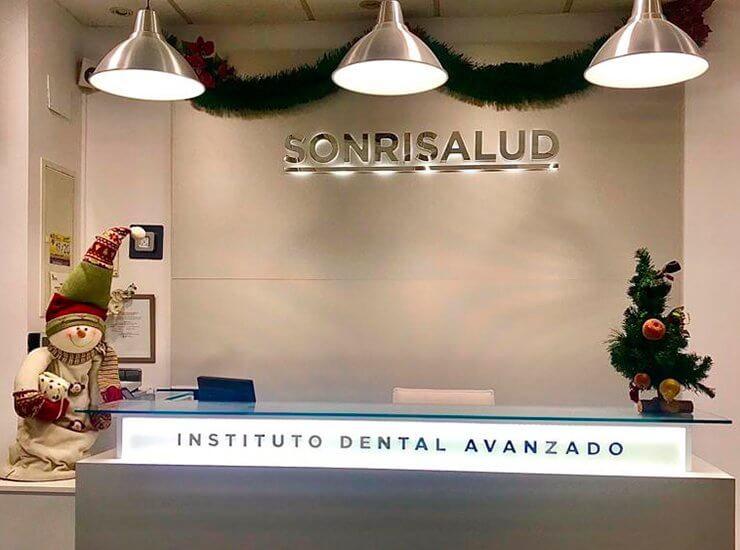 Recogida de alimentos y juguetes en Clínicas Dentales Sonrisalud